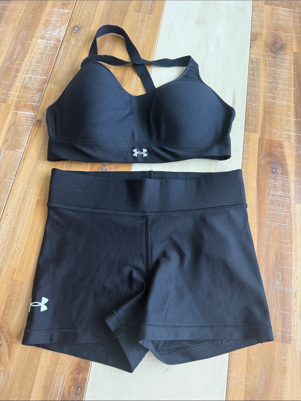 Under Armour Black Racerback Sports Bra & Compression Shorts Set